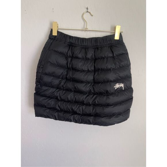 STUSSY X NIKE Black Puffer Streetwear Mini Skirt Size Small NWT - Picture 1 of 7